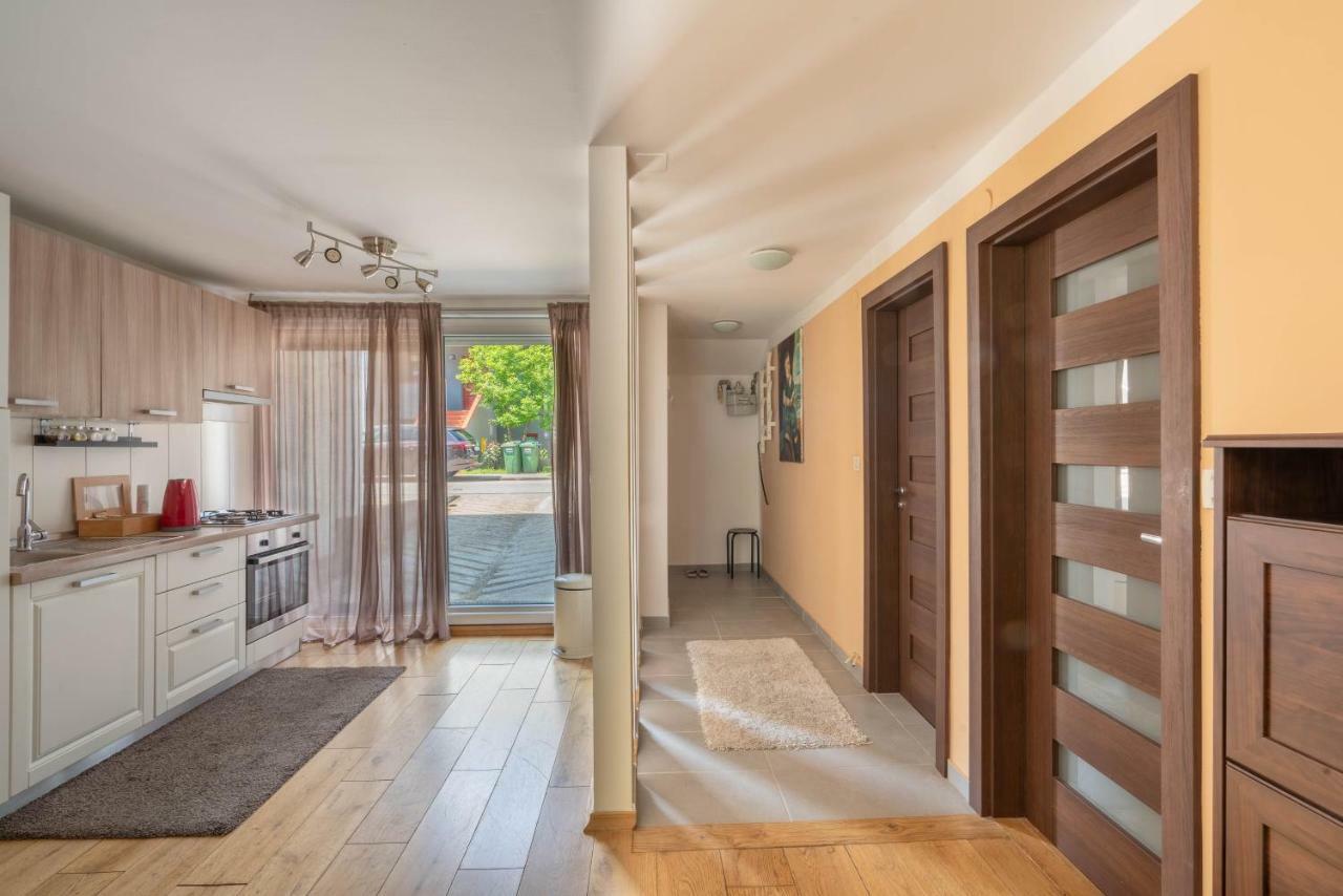 Apartment Gabriella Загреб Экстерьер фото